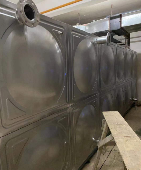 北碚日常维护不锈钢水箱的流程是怎样的
